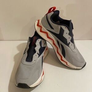 Reebok Sneakers size 4 No Shoestrings (IQ)
